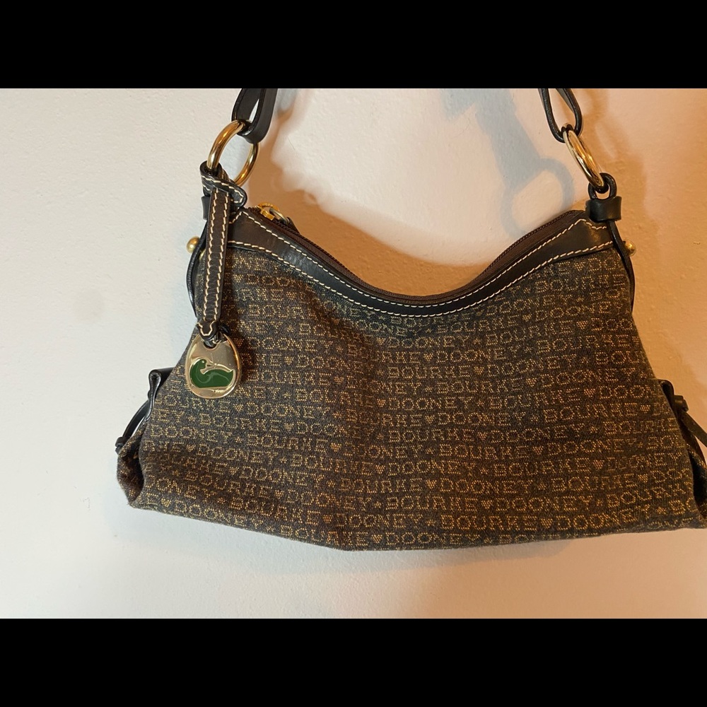 EUC! Dooney & Bourke logo purse - Picture 5 of 12